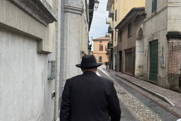 Oltre il colore: per un mondo di uguaglianza e rispetto